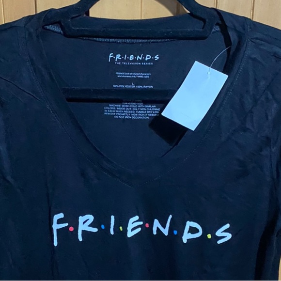 Friends Short Sleeve  T-Shirt/Nwt/Black/Large - Picture 2 of 12